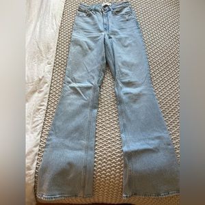 Abercrombie & Fitch Curve Love High Rise Vintage Flare Jeans - Size 26 LONG